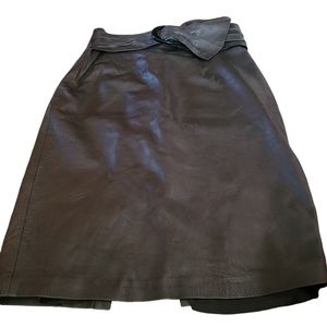 Lowell & Whitney Genuine Leather Skirt Size 10 Black Made in Italy Belt Lined